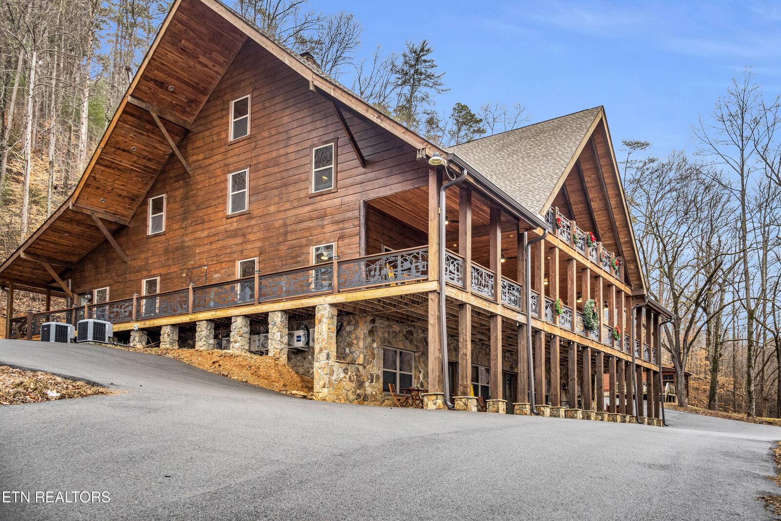 Property Photo: 173 Rafter Rd TN 37385