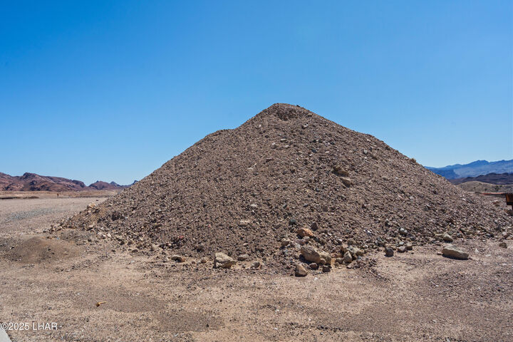 Property Photo: 2412 Desert Rdg Ct AZ 86406