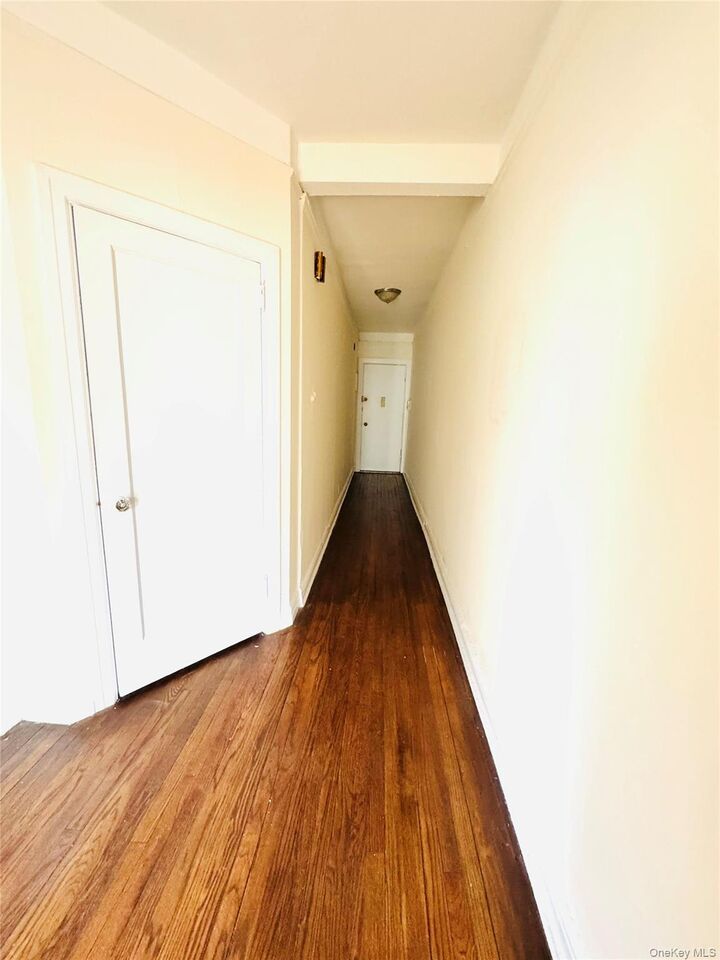 Property Photo: 472 Gramatan Avenue Bldg.3, Unit L2 NY 10552