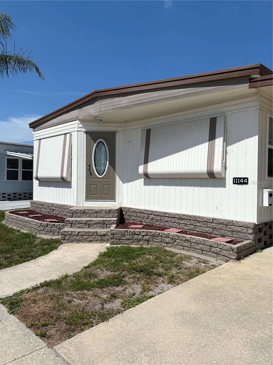 Property Photo: 11144 101st Way 143 FL 33773