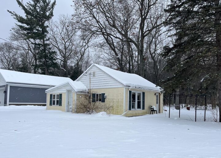 Property Photo:  14894 Groesbeck Street  MI 49417 