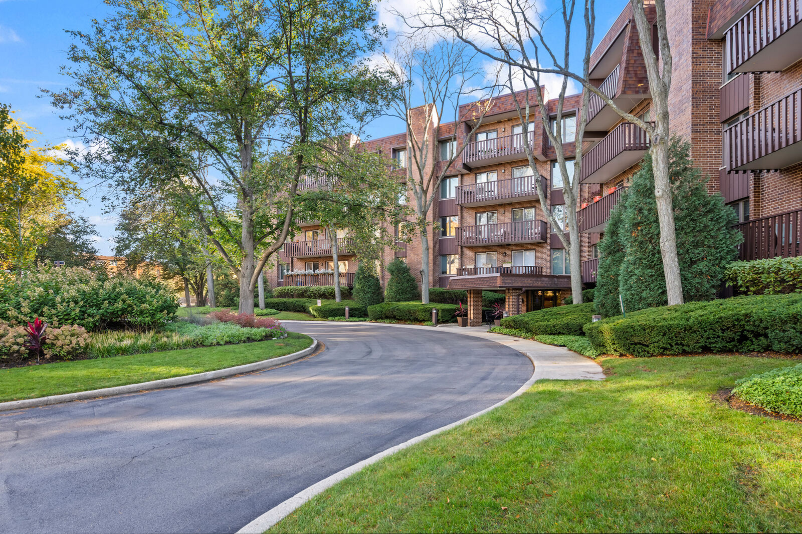 Property Photo: 1125 Lake Cook Road 209 IL 60062