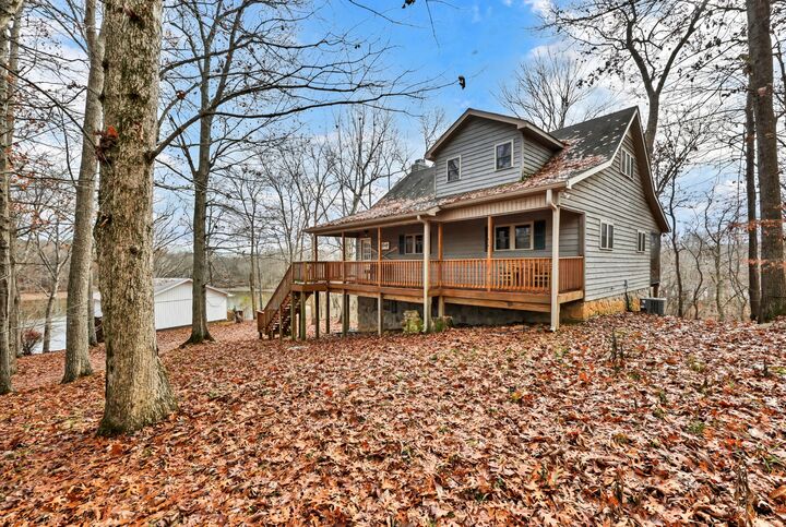 Property Photo: 448 Mallard Dr TN 37058