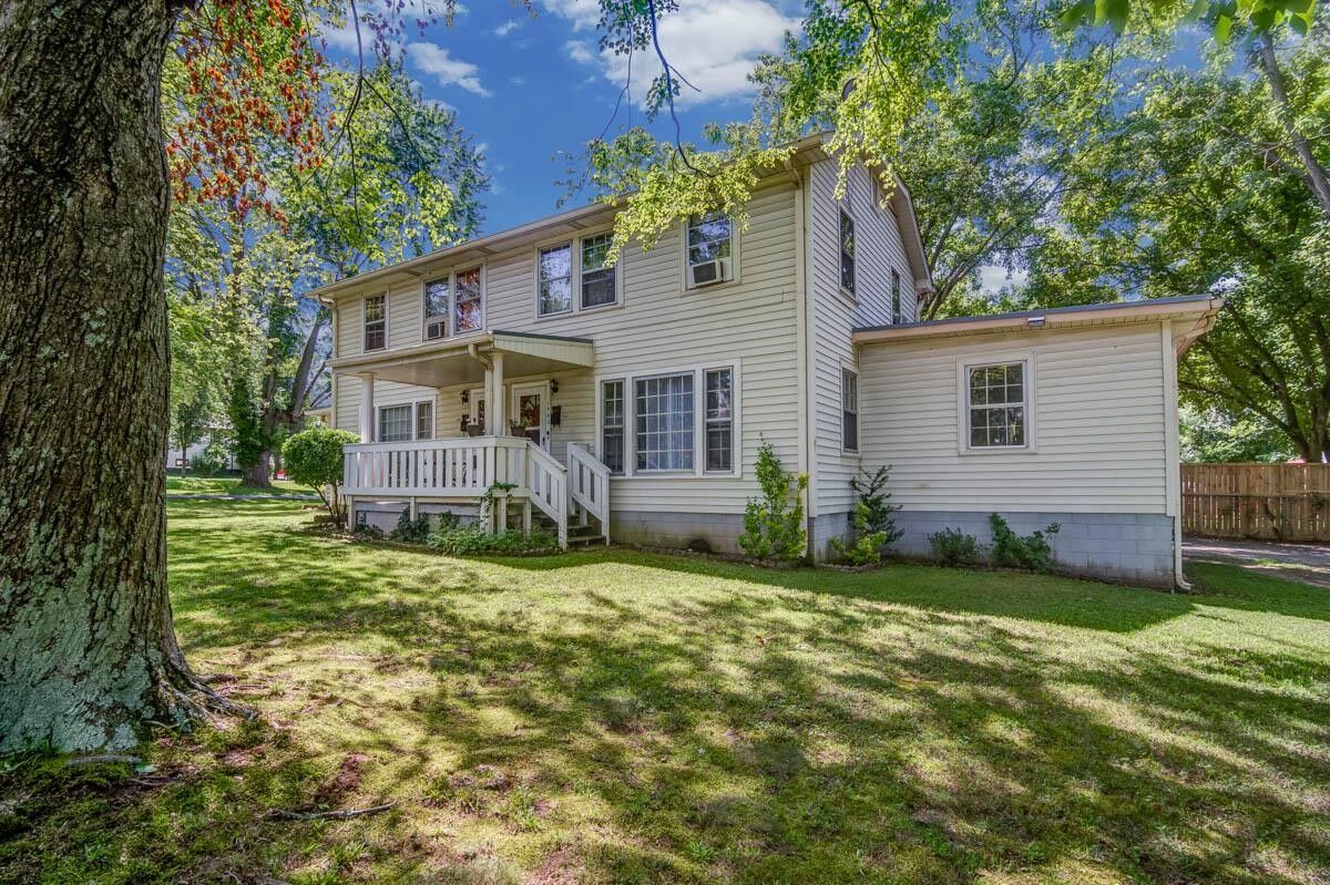 Property Photo: 1401 8th St TN 37138