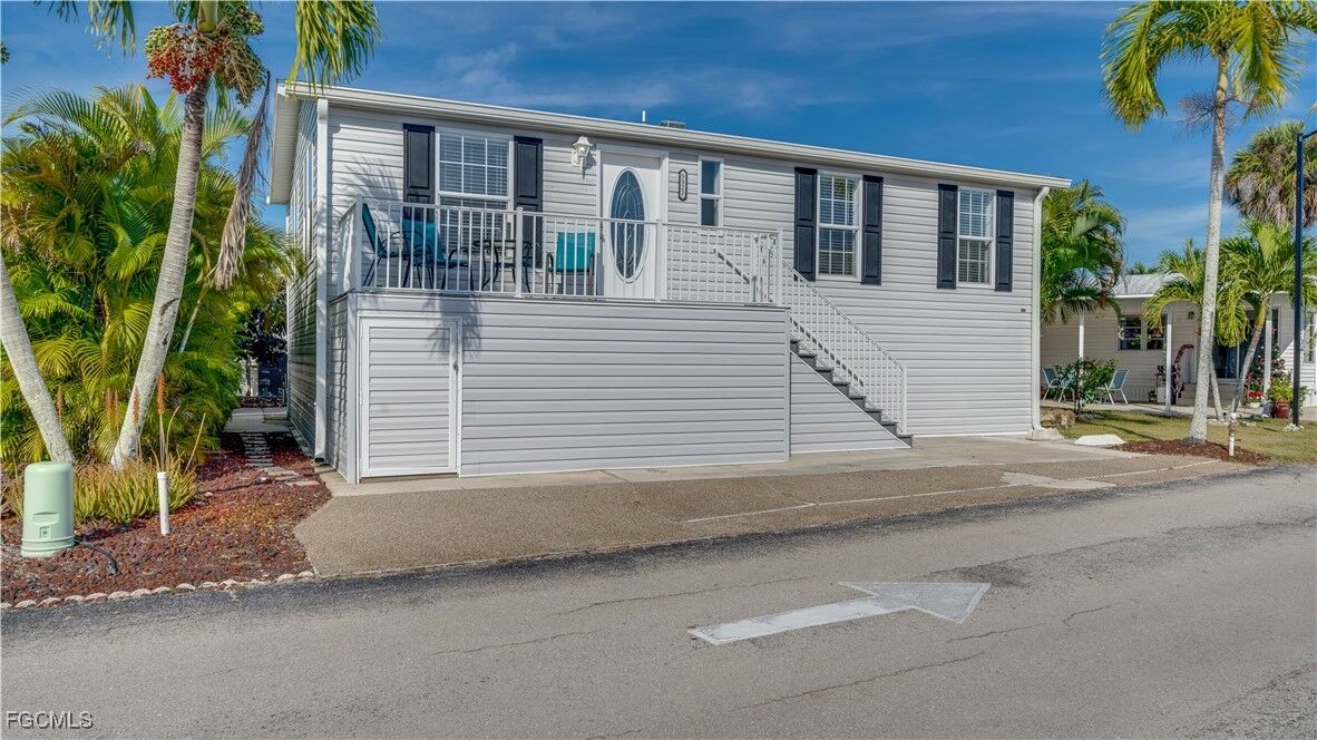 Property Photo:  5321 White Sky Circle  FL 33908 