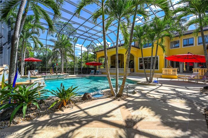 Property Photo: 683 Hickory Road FL 34108