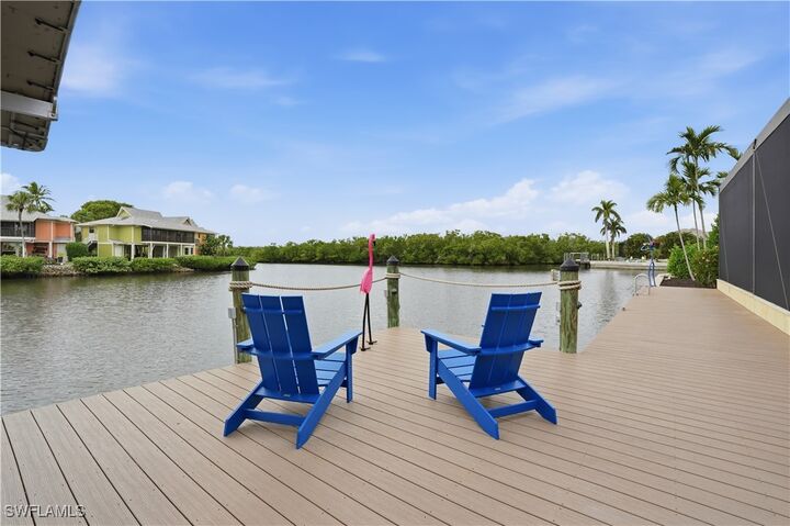 Property Photo: 4882 Regal Drive FL 34134