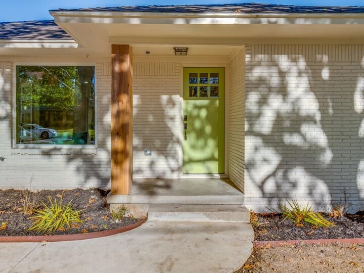 Property Photo: 6611 Blessing Drive TX 75214