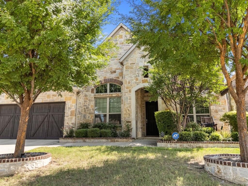 Property Photo: 1217 Indian Grass Lane TX 76226