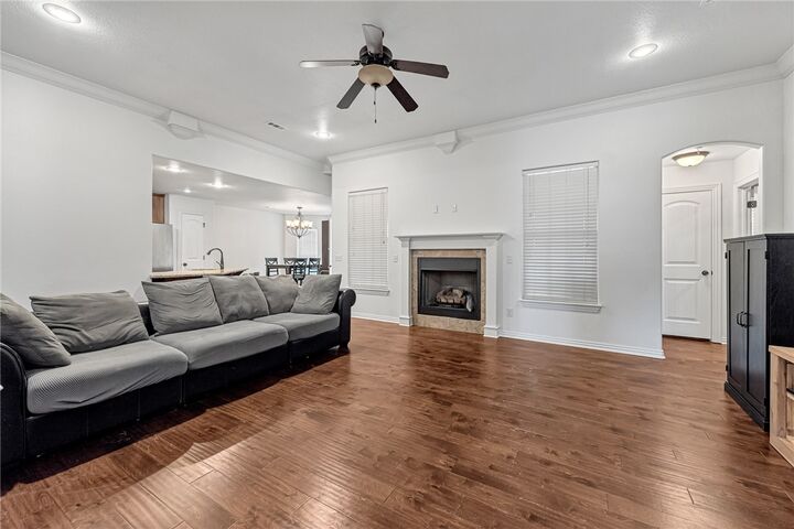 Property Photo: 208 Cowans AR 72745