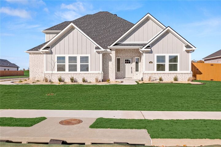 Property Photo: 421 Morgan Street AR 72719