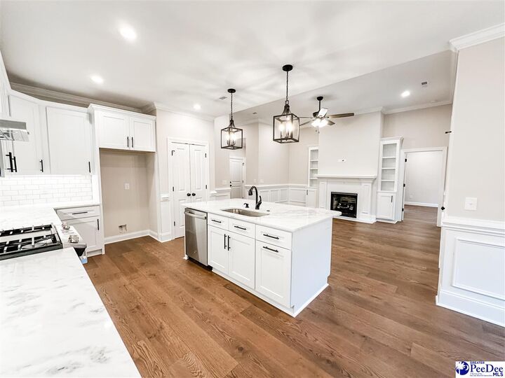 Property Photo:  926 Third Loop Rd  SC 29505 