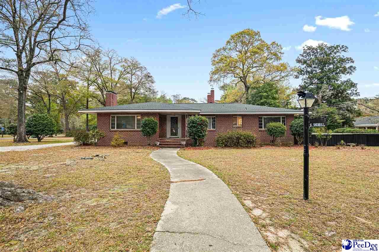 Property Photo: 600 Greenway Dr SC 29501
