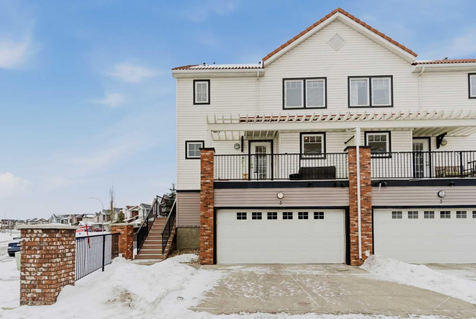 Property Photo: 3 Royal Oak Plaza NW AB T3G 0B3