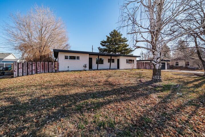 Property Photo:  165 Horrocks  ID 83221 