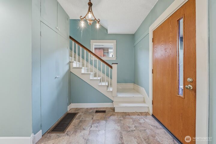 Property Photo: 6519 17th Street NW WA 98117