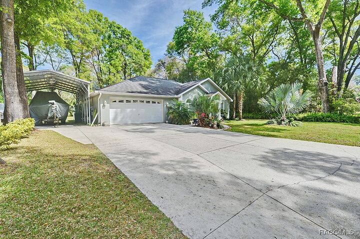 Property Photo: 222 W Inverness Boulevard FL 34452