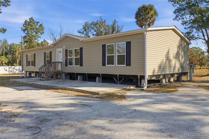 Property Photo: 6919 S Sorrell Avenue FL 34446