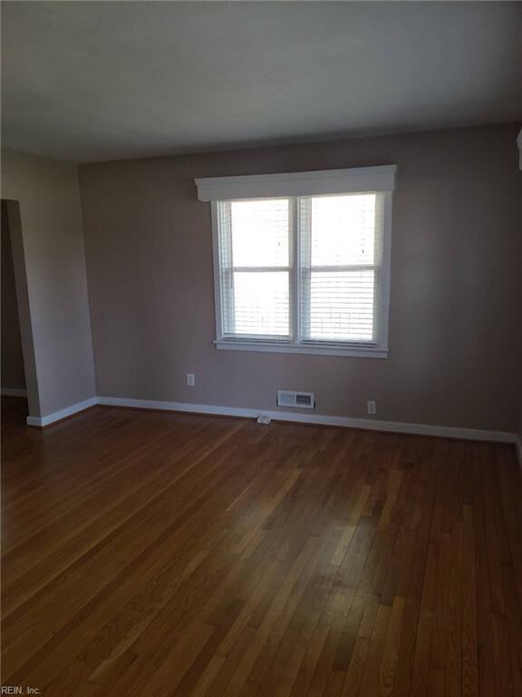 Property Photo:  1433 Lakeside Rd  VA 23455 