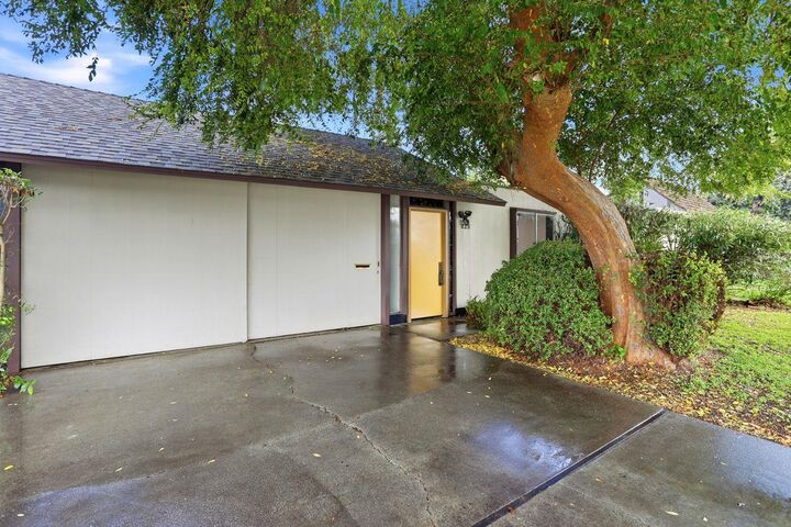 Property Photo: 827 Cumberland Drive CA 94087