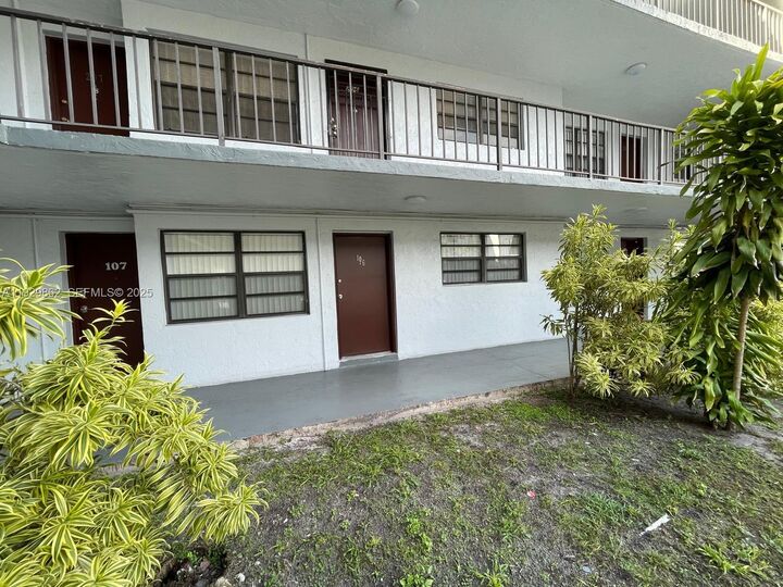 Property Photo: 1335 W 68th St 106 FL 33014