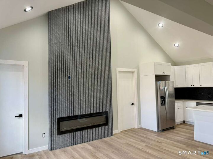 Property Photo: 82 Hemlock Street CT 06516