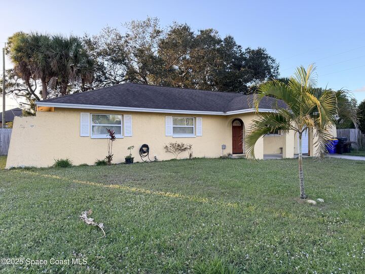 Property Photo: 1016 Martin Drive FL 32955