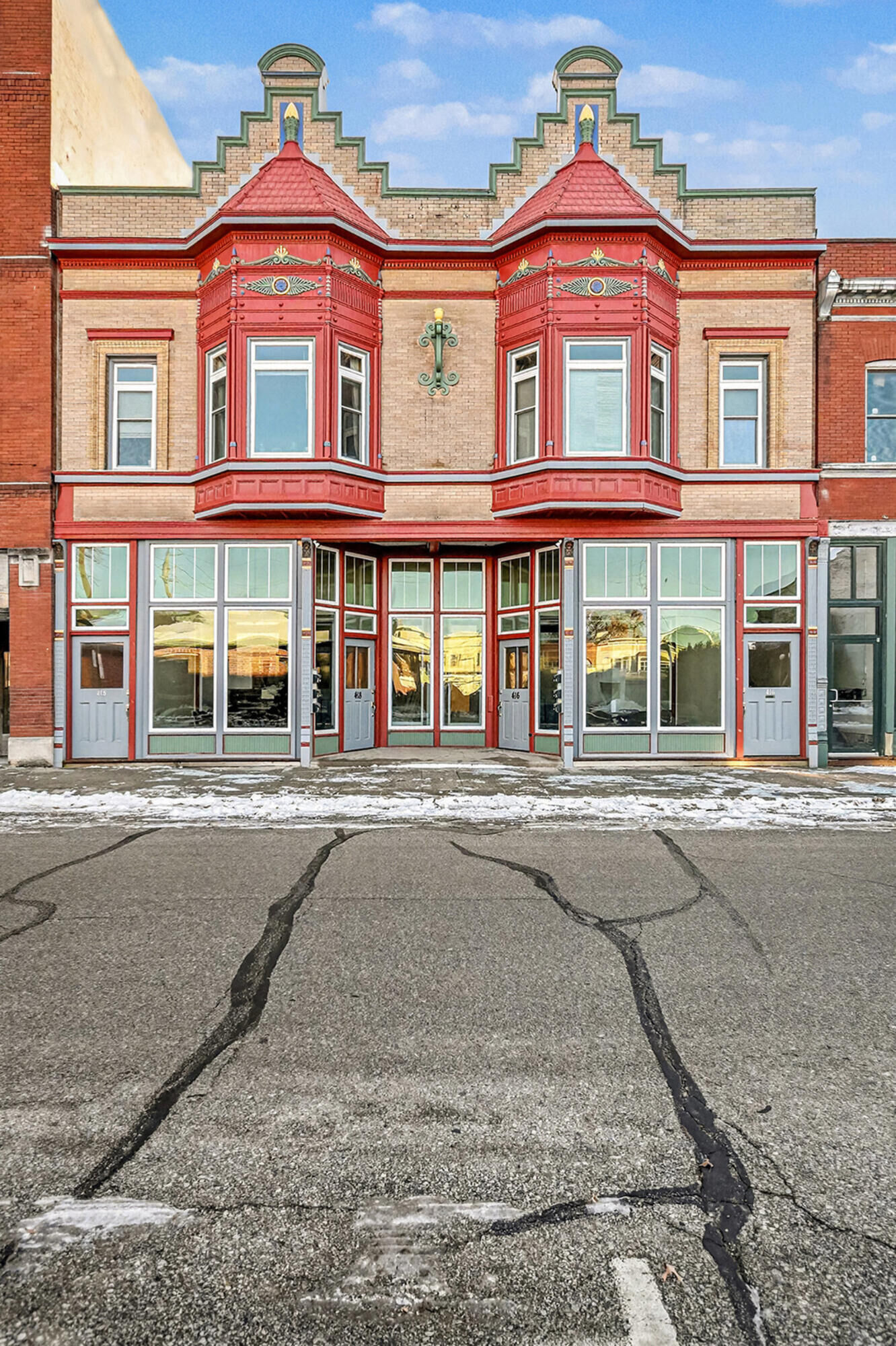 Property Photo:  418 E Coolbaugh  Street  IA 51566 