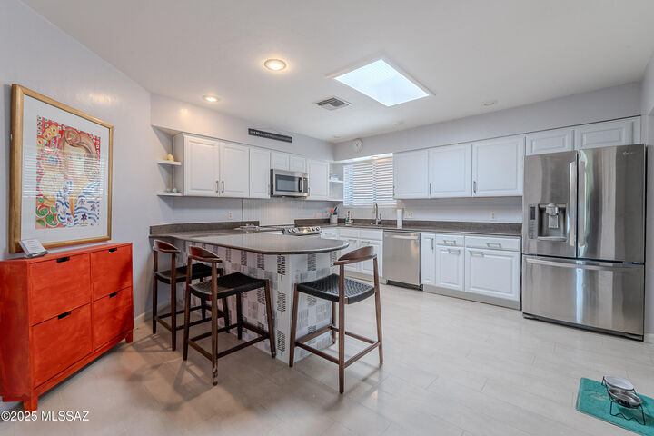 Property Photo: 1645 N Indigo Drive AZ 85745