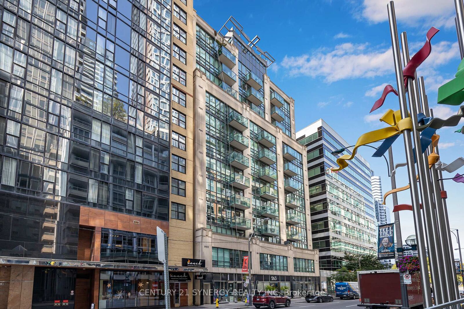 Property Photo:  263 Wellington Street W 306  ON M5V 3E6 