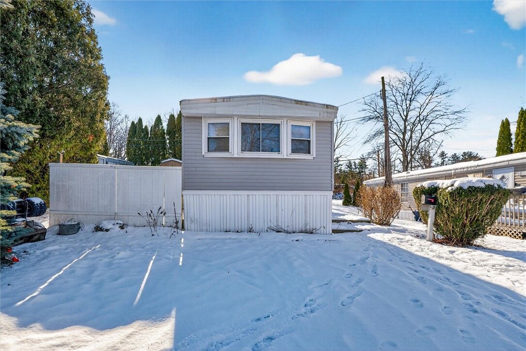 Property Photo:  3 Acorn Drive  NY 14625 