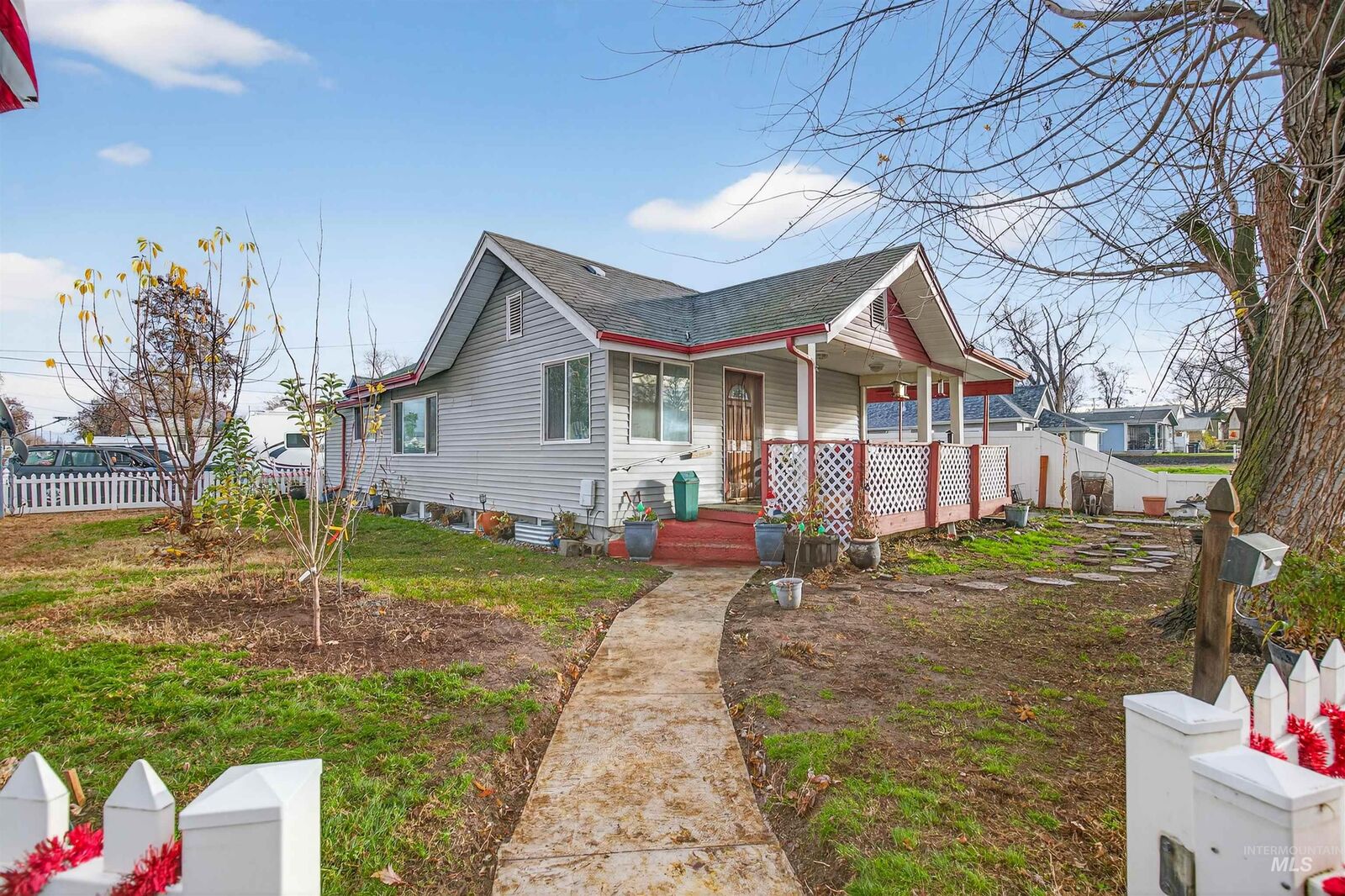 Property Photo: 601 12th Street WA 99403