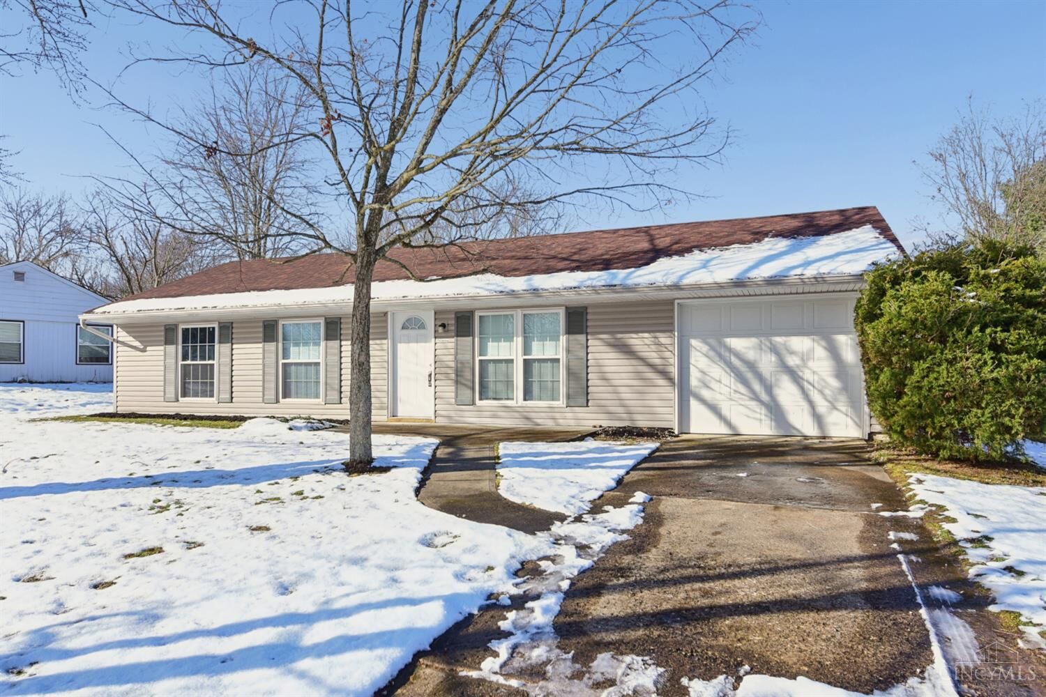 Property Photo: 1502 Woodland Drive OH 45140