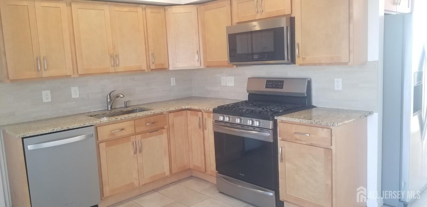 Property Photo: 44 Judson Street 11B NJ 08837