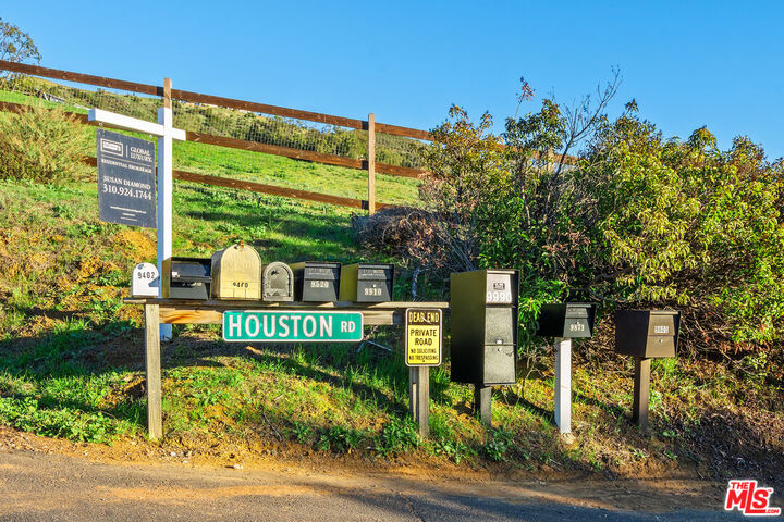 Property Photo:  9402 Houston Rd  CA 90265 