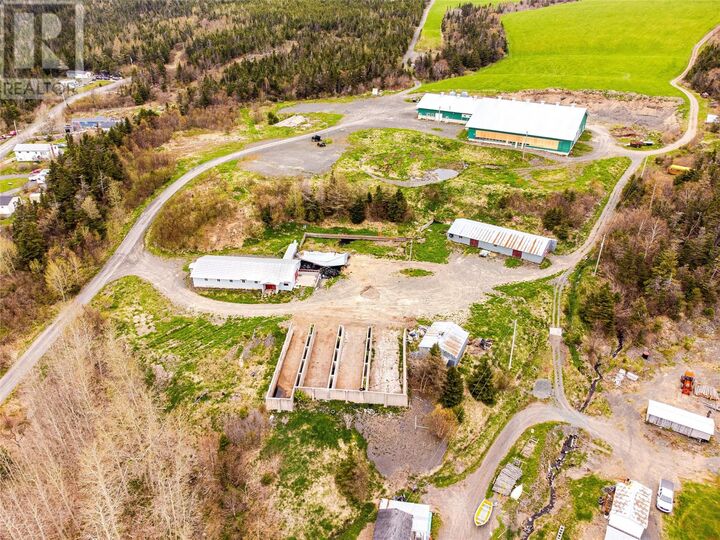 921 Smith Sound Road — photo 1