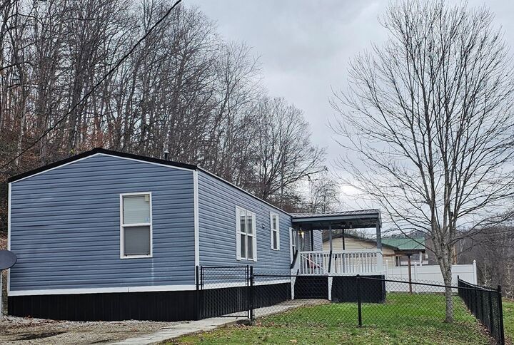 Property Photo:  1504 South Hwy 3  KY 41230 