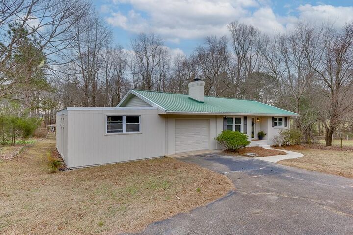 Property Photo:  140 Mitchell Road NW  GA 30656 