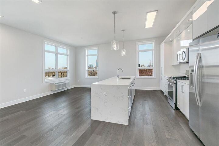 Property Photo:  119 Peter St 604  NJ 07087 