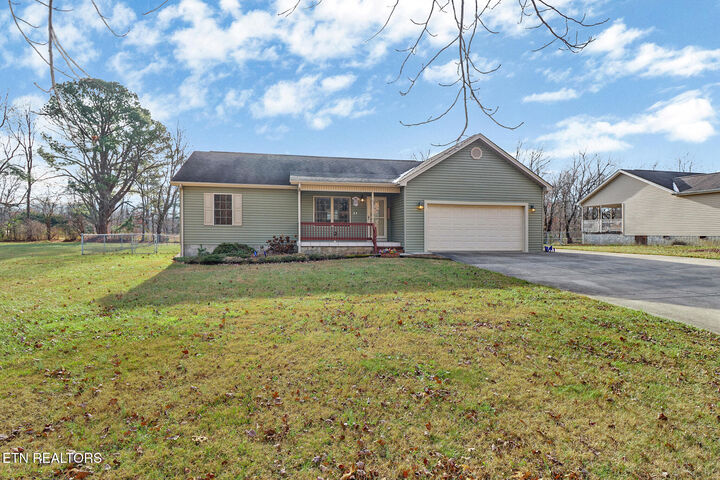 Property Photo:  365 E Mayland Drive  TN 38571 