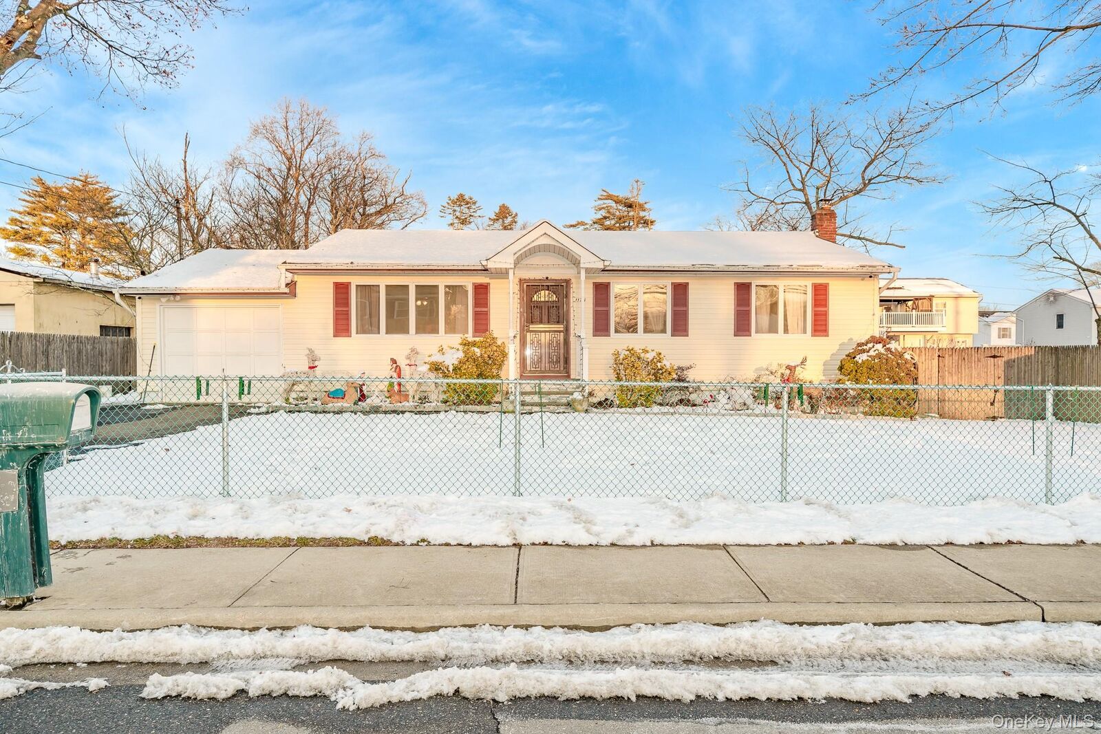 Property Photo:  1175 Little East Neck Road  NY 11704 