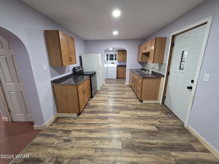 Property Photo: 21485 Elevator St. Street OH 43326