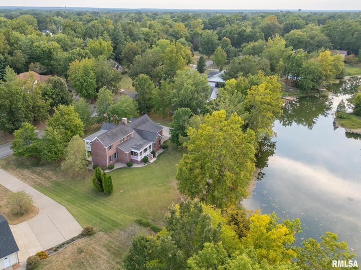 Property Photo: 306 Arbor Dr Drive IL 62918