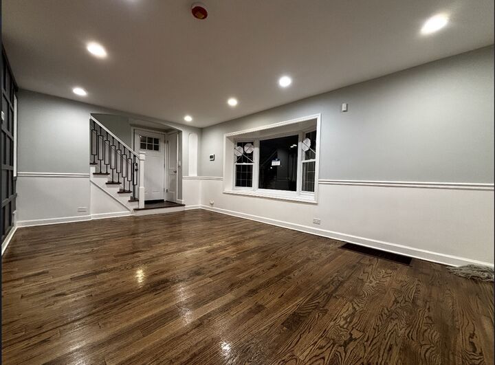 Property Photo:  10030 S Luella Avenue  IL 60617 