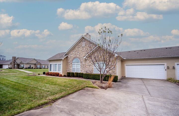Property Photo: 2362 Bridgeway St TN 37128