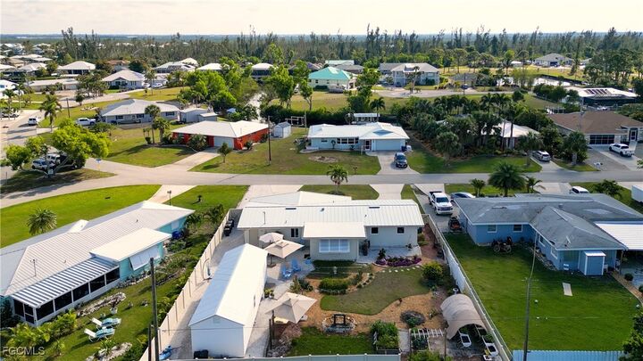 Property Photo:  11443 Flint Lane  FL 33922 