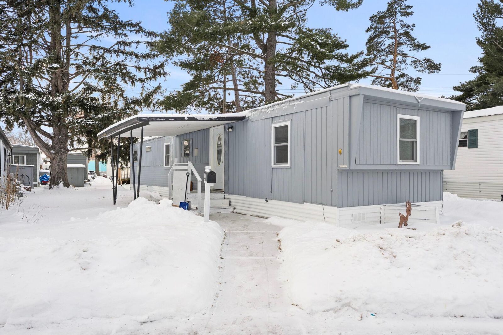 Property Photo: 7310 Taylor Street NE MN 55432