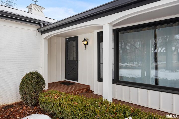 Property Photo:  504 Highview Road  IL 61611 