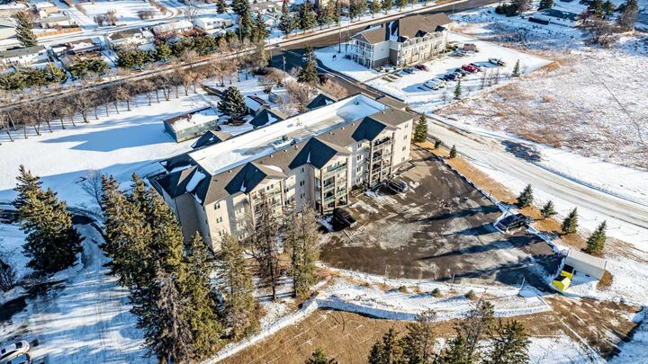 Property Photo: 5205 Woodland Road 106 AB T4G 0B2