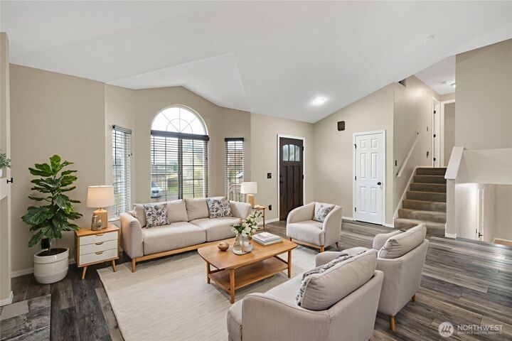 Property Photo: 11522 SE 305th Place WA 98092